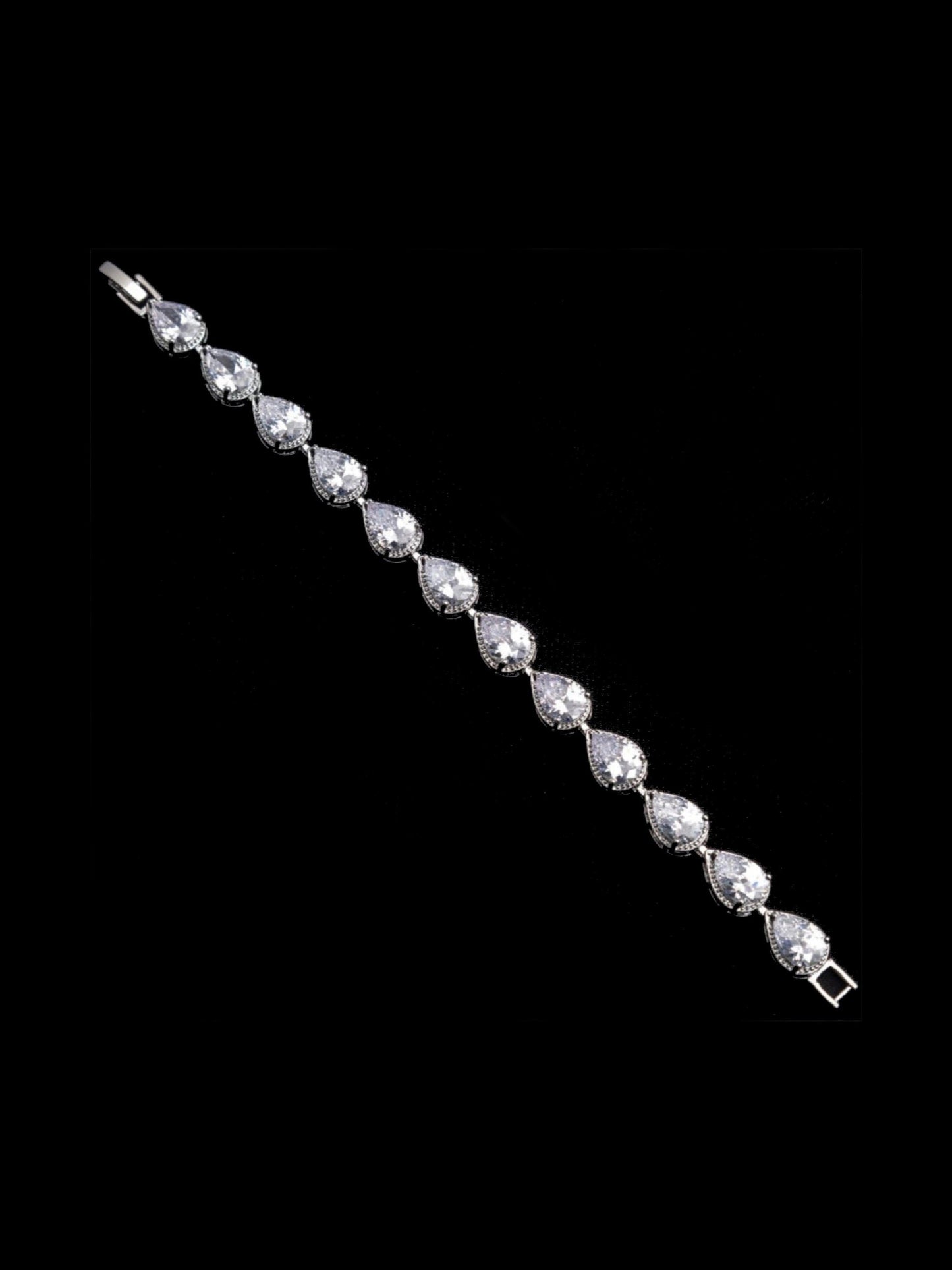 COLORED CRYSTAL BRACELET