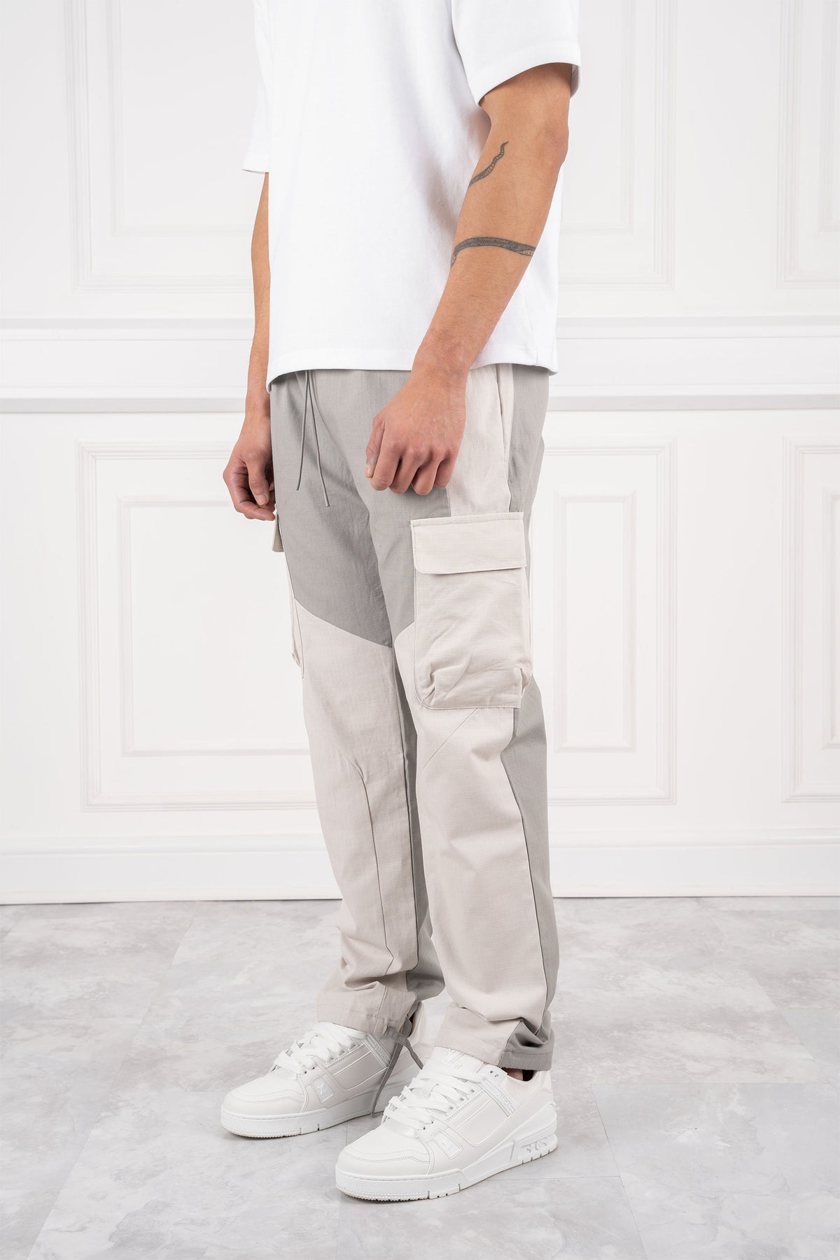 TERRAIN CARGO PANTS - BEIGE