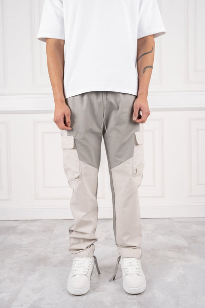 TERRAIN CARGO PANTS - BEIGE