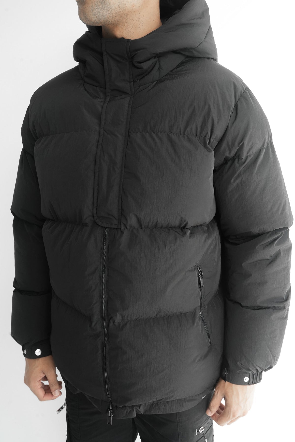 TECHNICAL PUFFER JACKET - BLACK