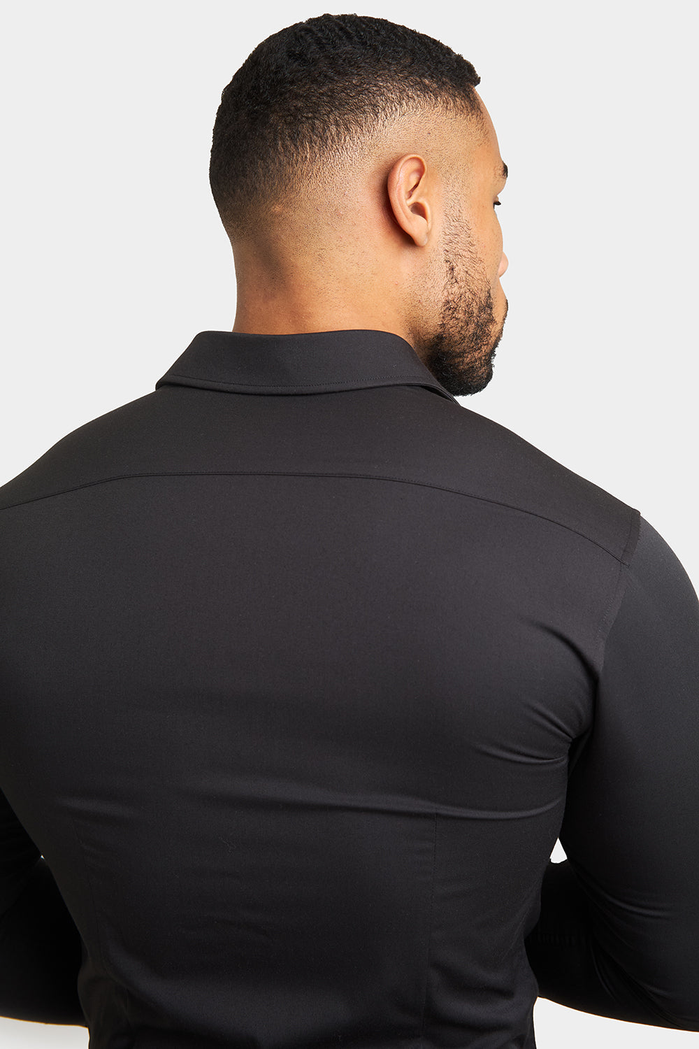 THE ATHLETIC STRETCH SHIRT - BLACK